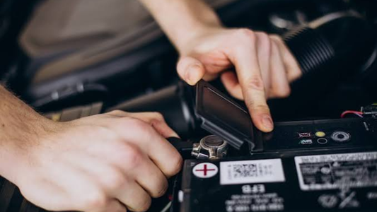5 Cara Cek Aki Mobil Masih Bagus atau Tidak, Bisa Tanpa Alat!
