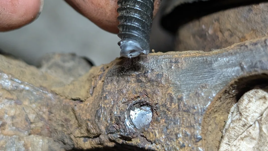7 Cara Membuka Baut Patah di Dalam, Jangan Langsung Dibor!