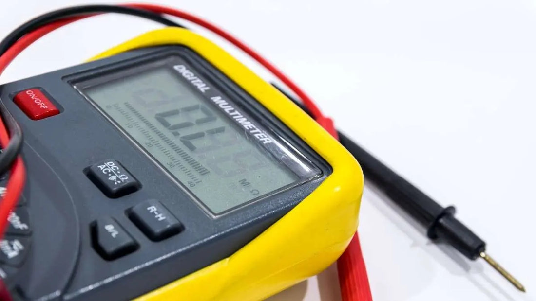 Perbedaan Multimeter Digital dan Analog